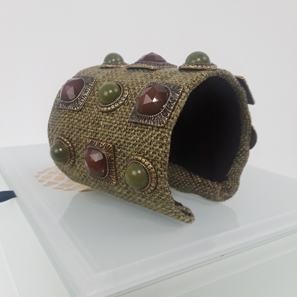 BIG CUFF BRACELET 03 - Picture 2 of 4